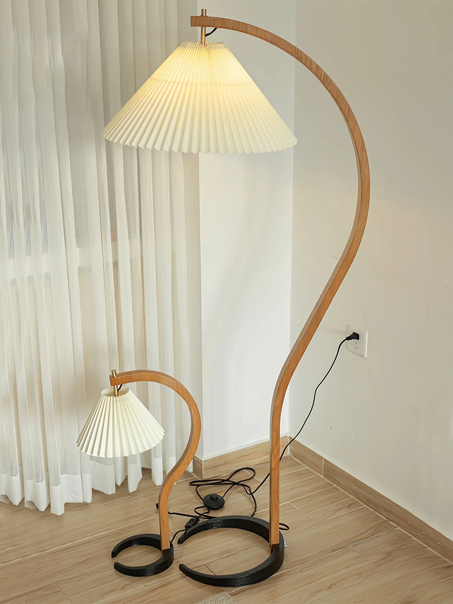 Caprani Floor Lamp - Image 119