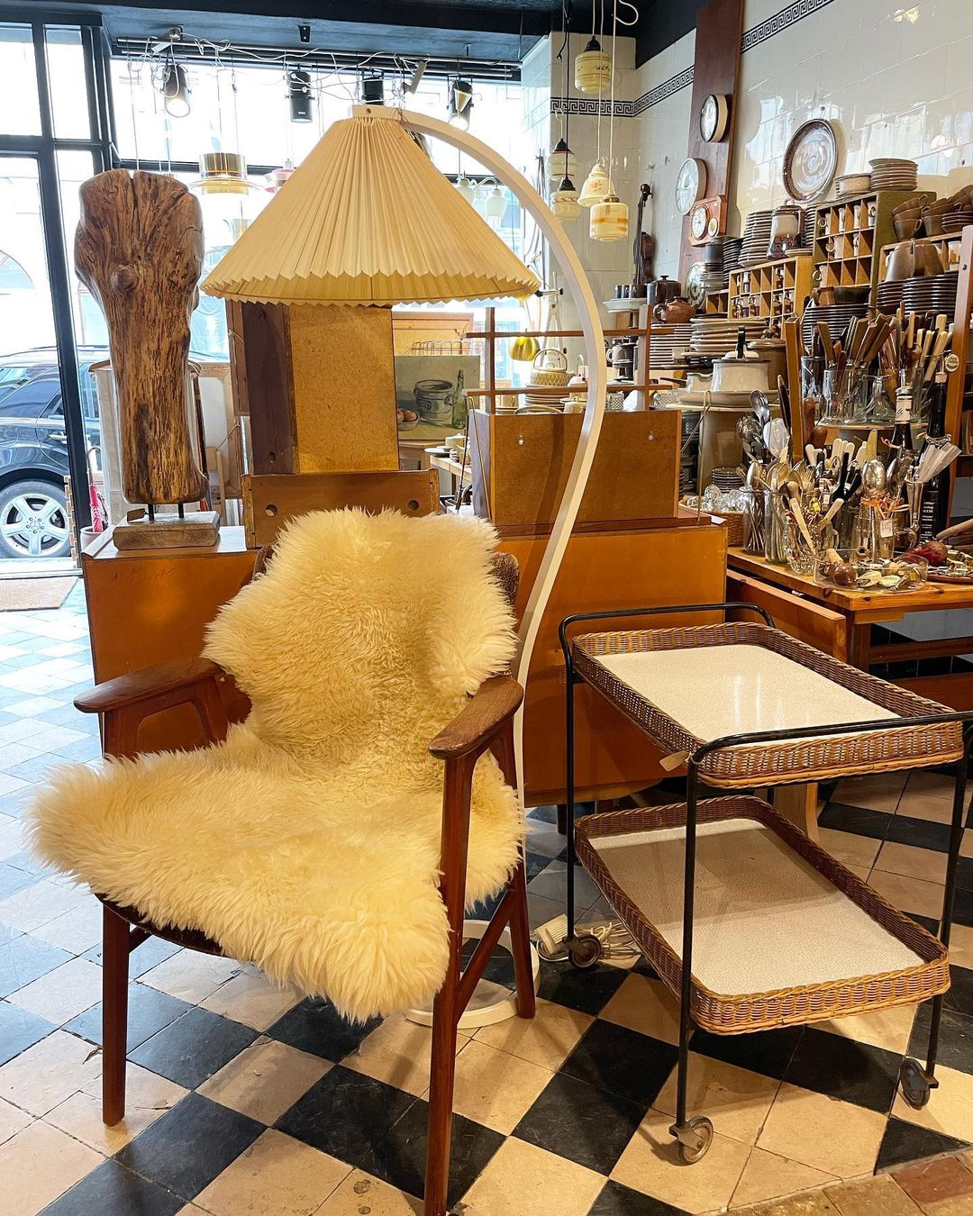 Caprani Floor Lamp - Image 88