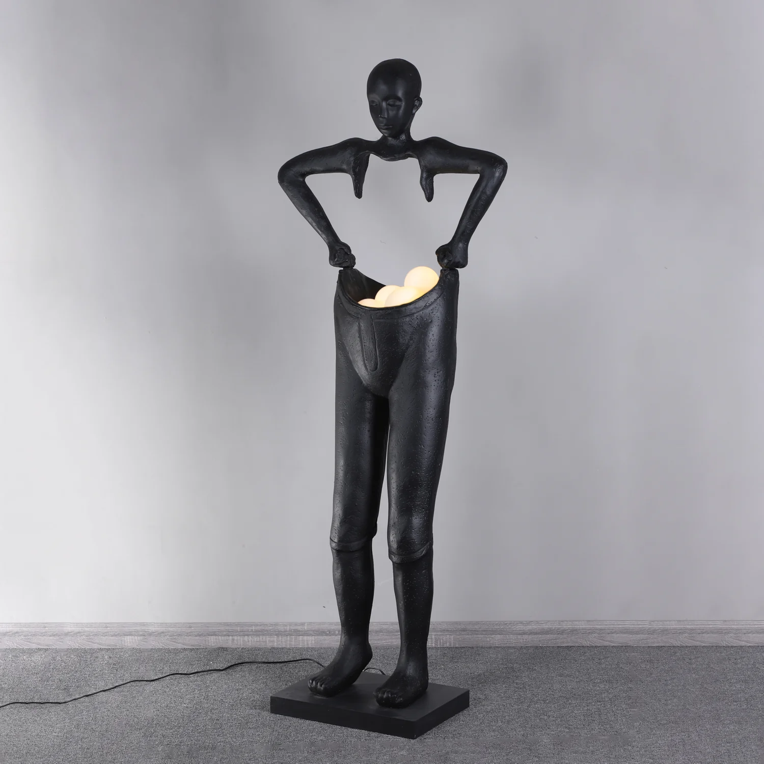 Carrier Sculpture Floor Lamp - Image 4