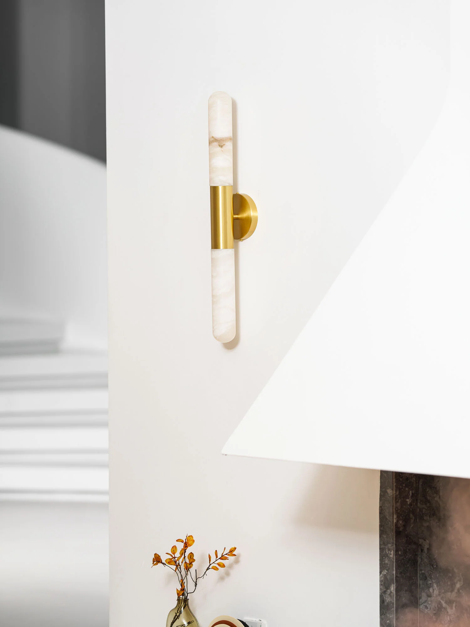 Cavoya Alabaster Wall Light - Image 31