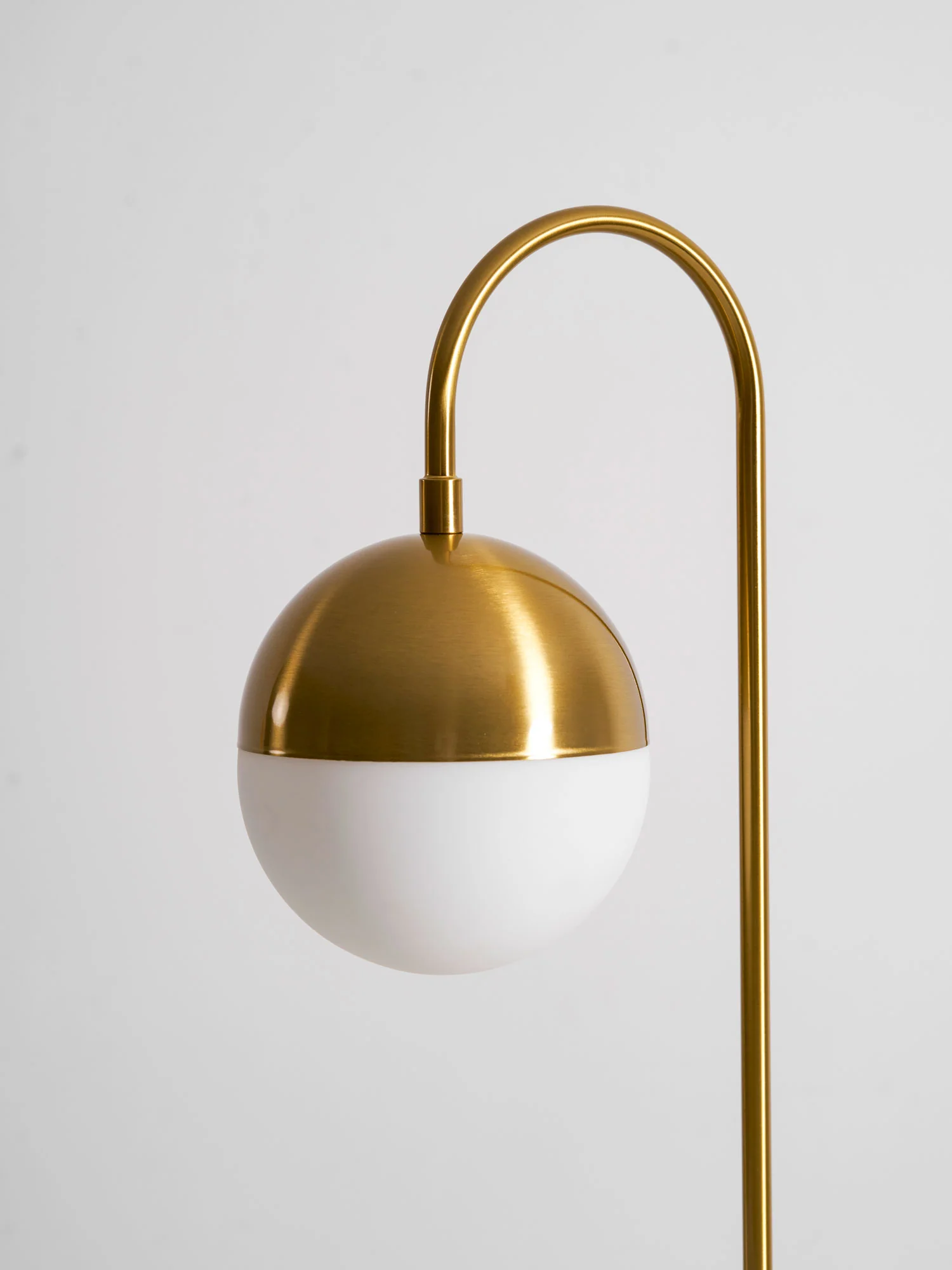 Cedar Moss Table Lamp - Image 23