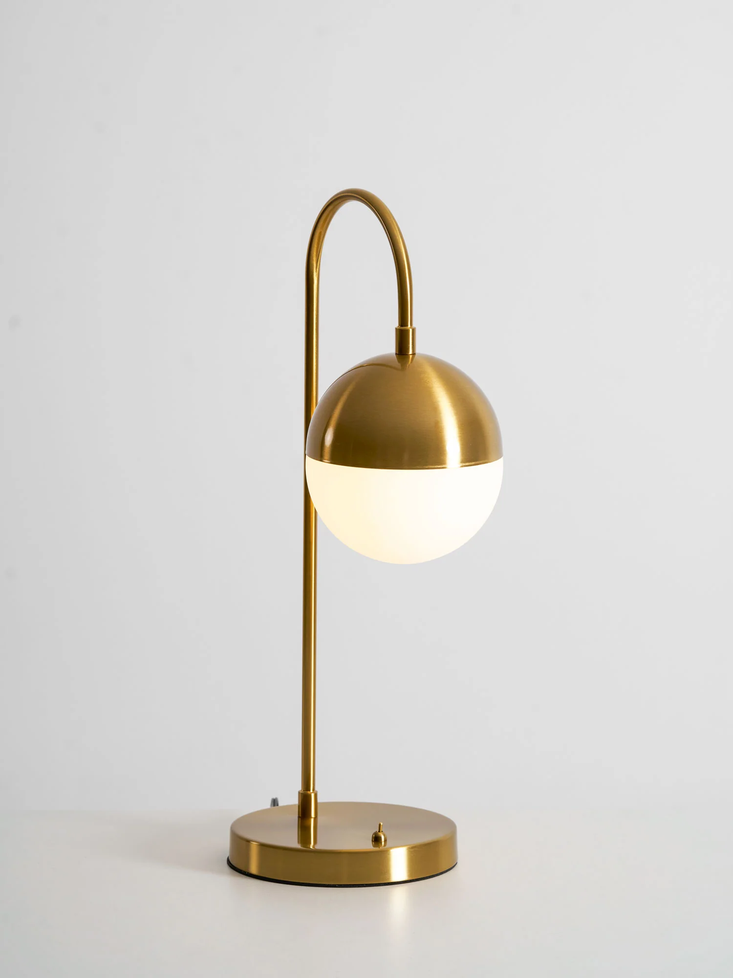 Cedar Moss Table Lamp - Image 25