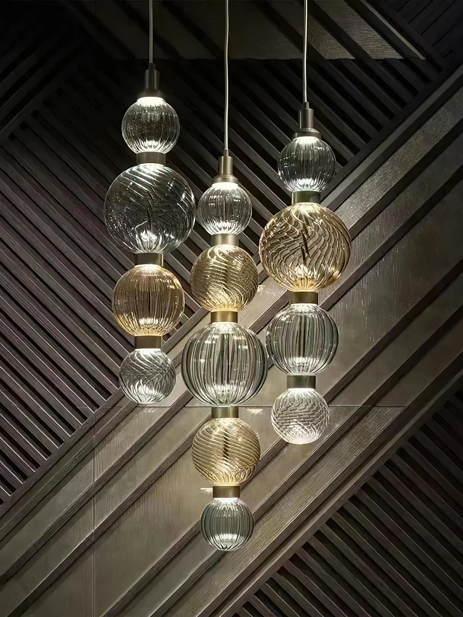 Celvara Globe Pendant Lamp - Image 8