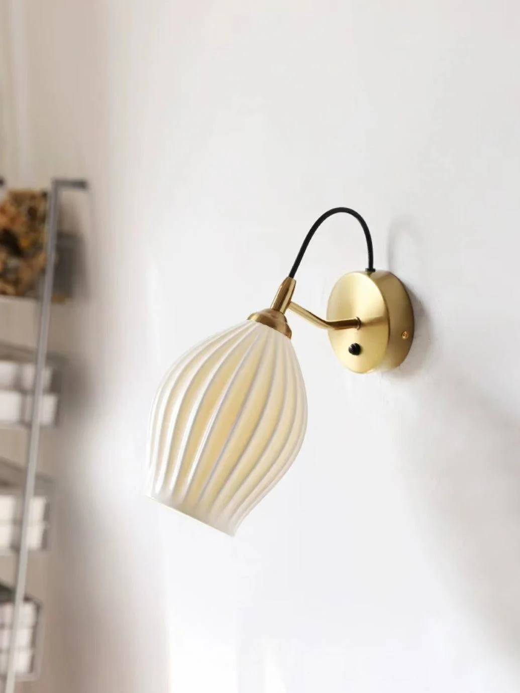 Ceramic Ribbed Wall light - Image 12
