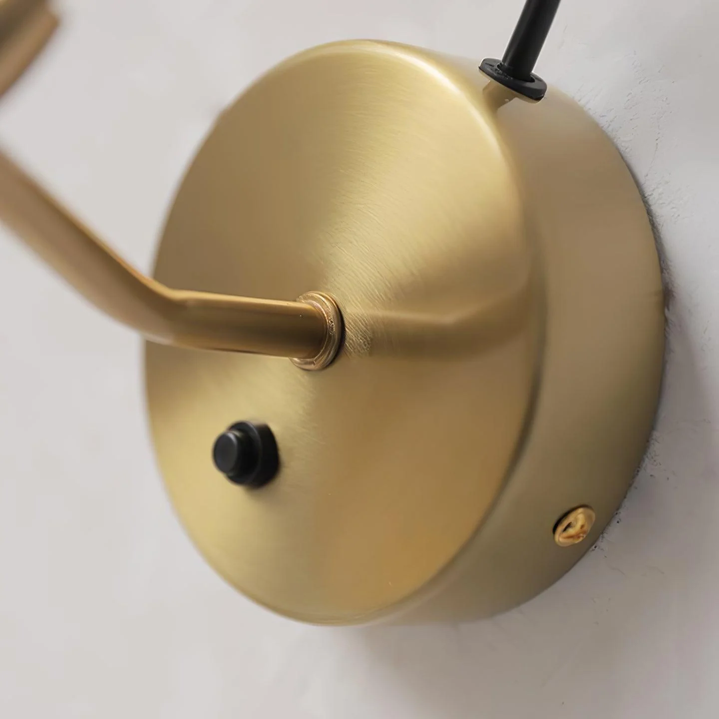 Ceramic Ribbed Wall light - Image 27