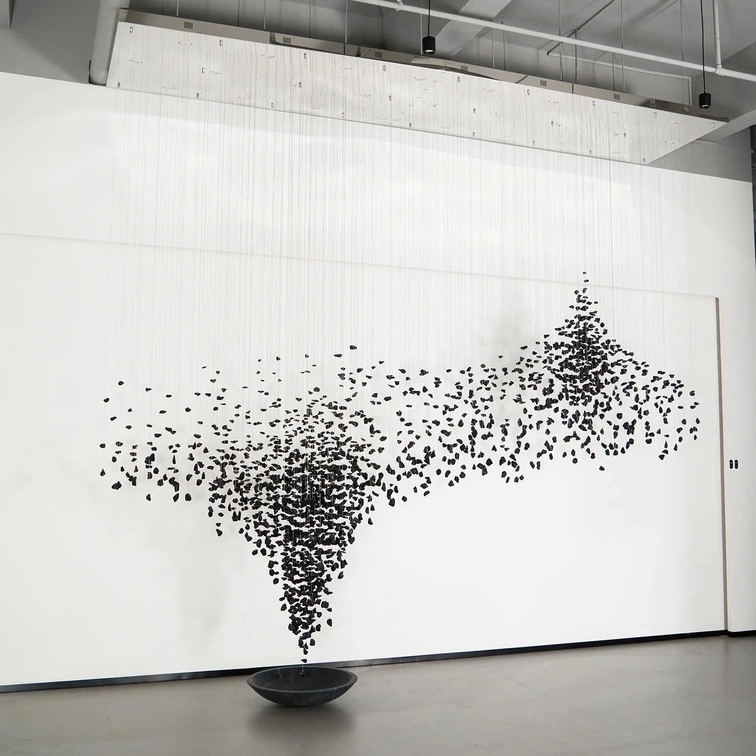 Charcoal Shape Hourglass Chandelier - Image 5