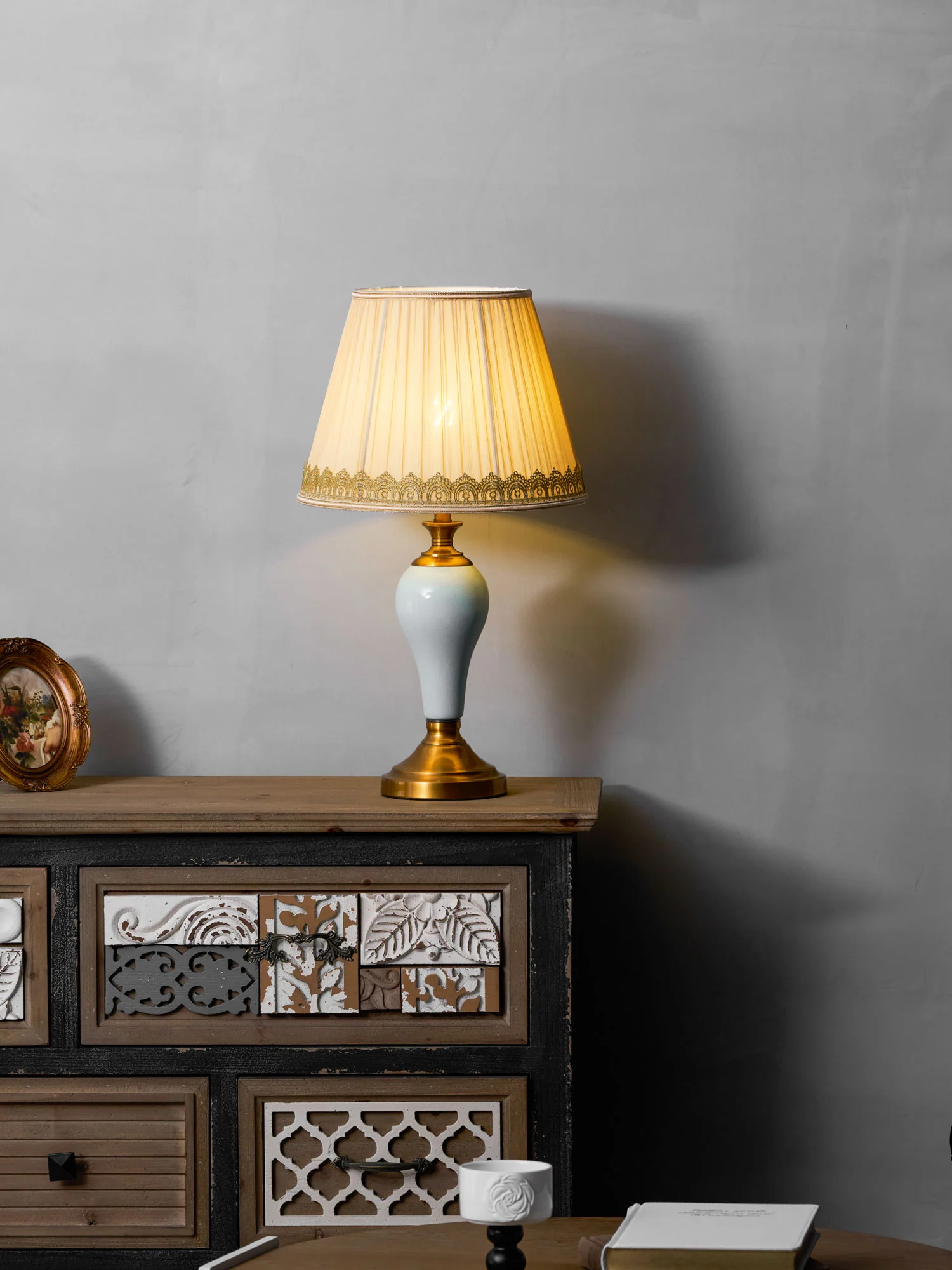 Chaslyn Desk Lamp - Image 33