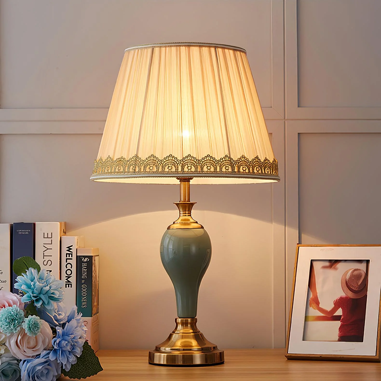 Chaslyn Desk Lamp - Image 4