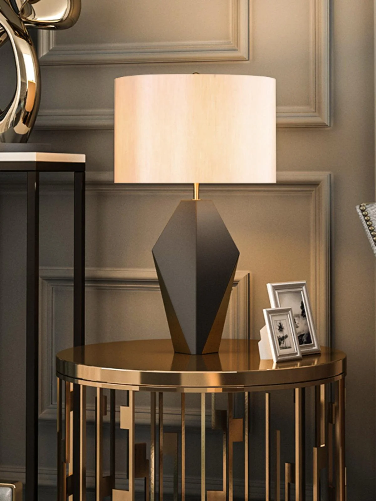 Checklist Table Lamp - Image 3