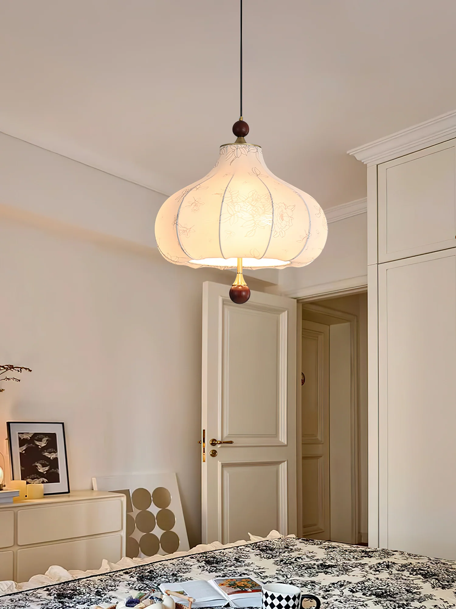 Chestnut Bloom Pendant Lamp - Image 19