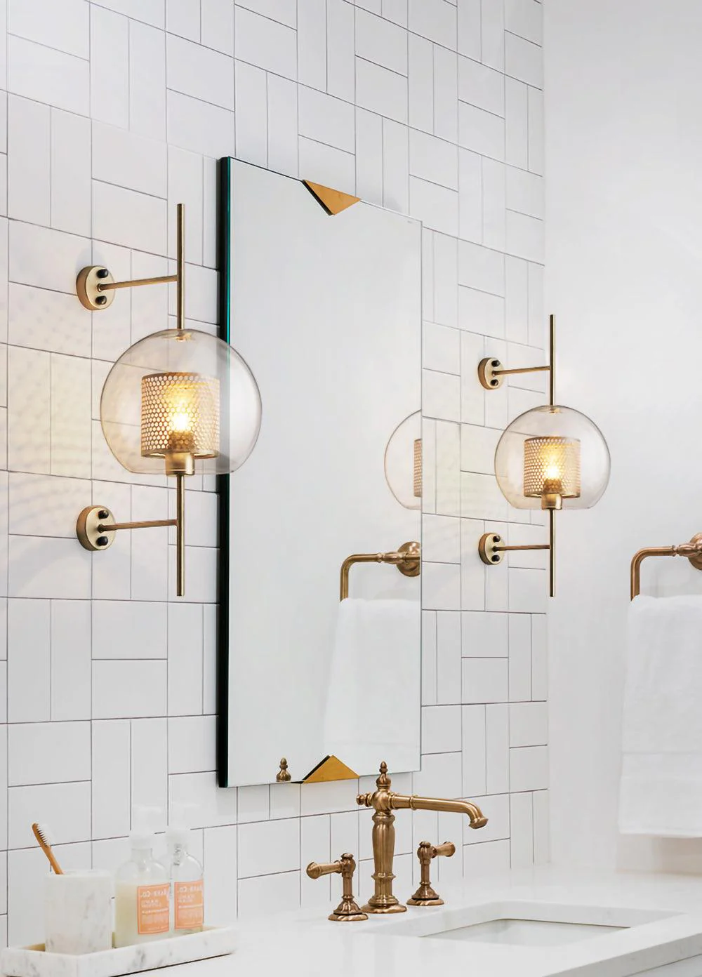 Chiswick Glass Wall Light - Image 24