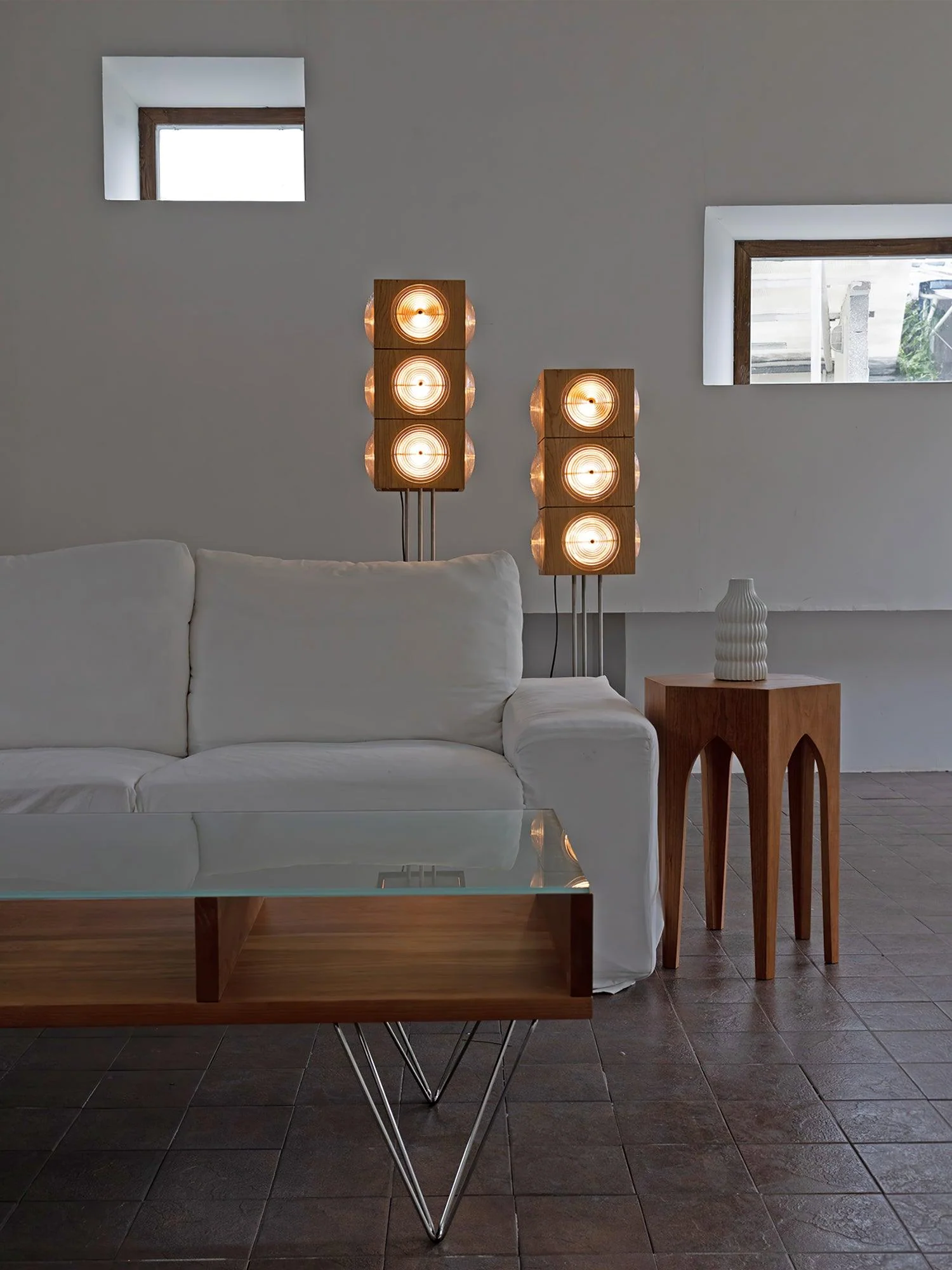 Cinematic Lightbox Camera Floor Lamp - Image 8