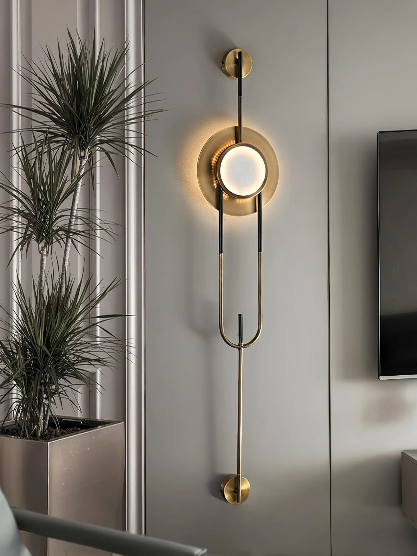 Circular Marble Wall Light - Image 5