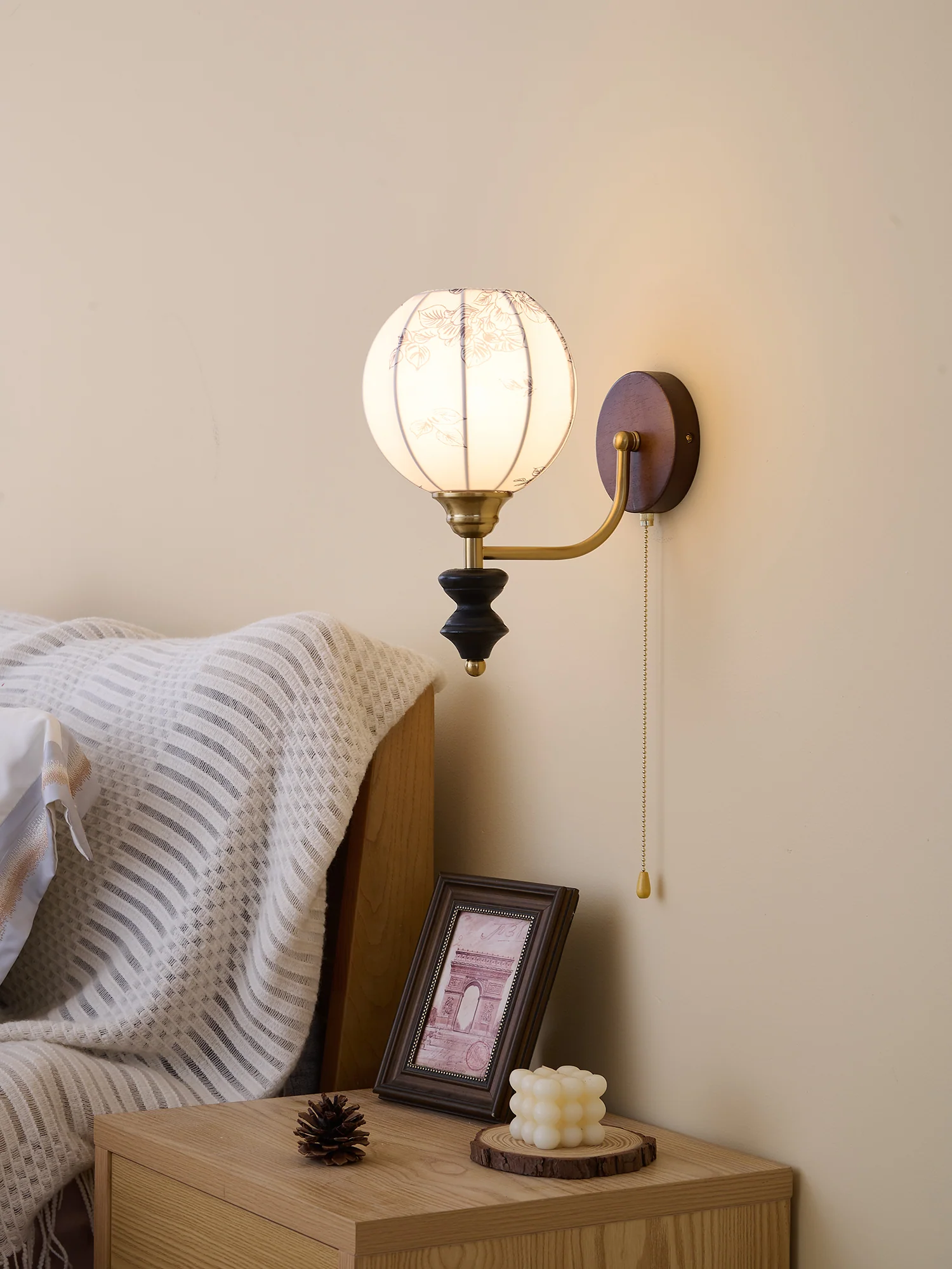 Clarendon Wall Lamp - Image 10