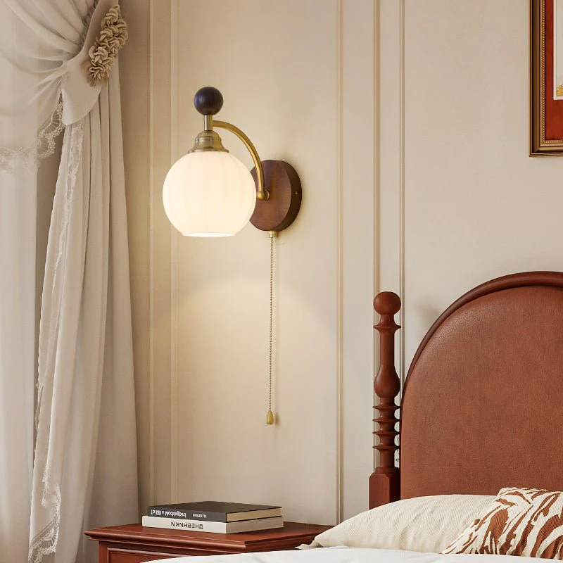 Clarendon Wall Lamp - Image 3