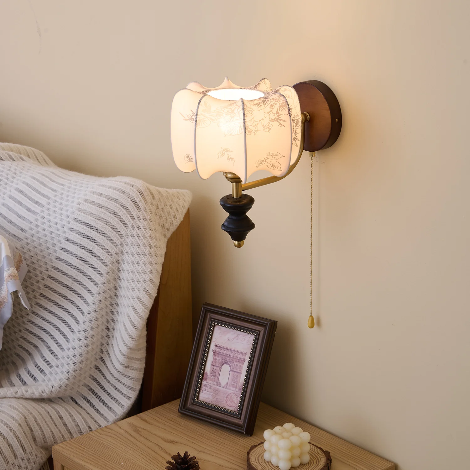 Clarendon Wall Lamp - Image 6
