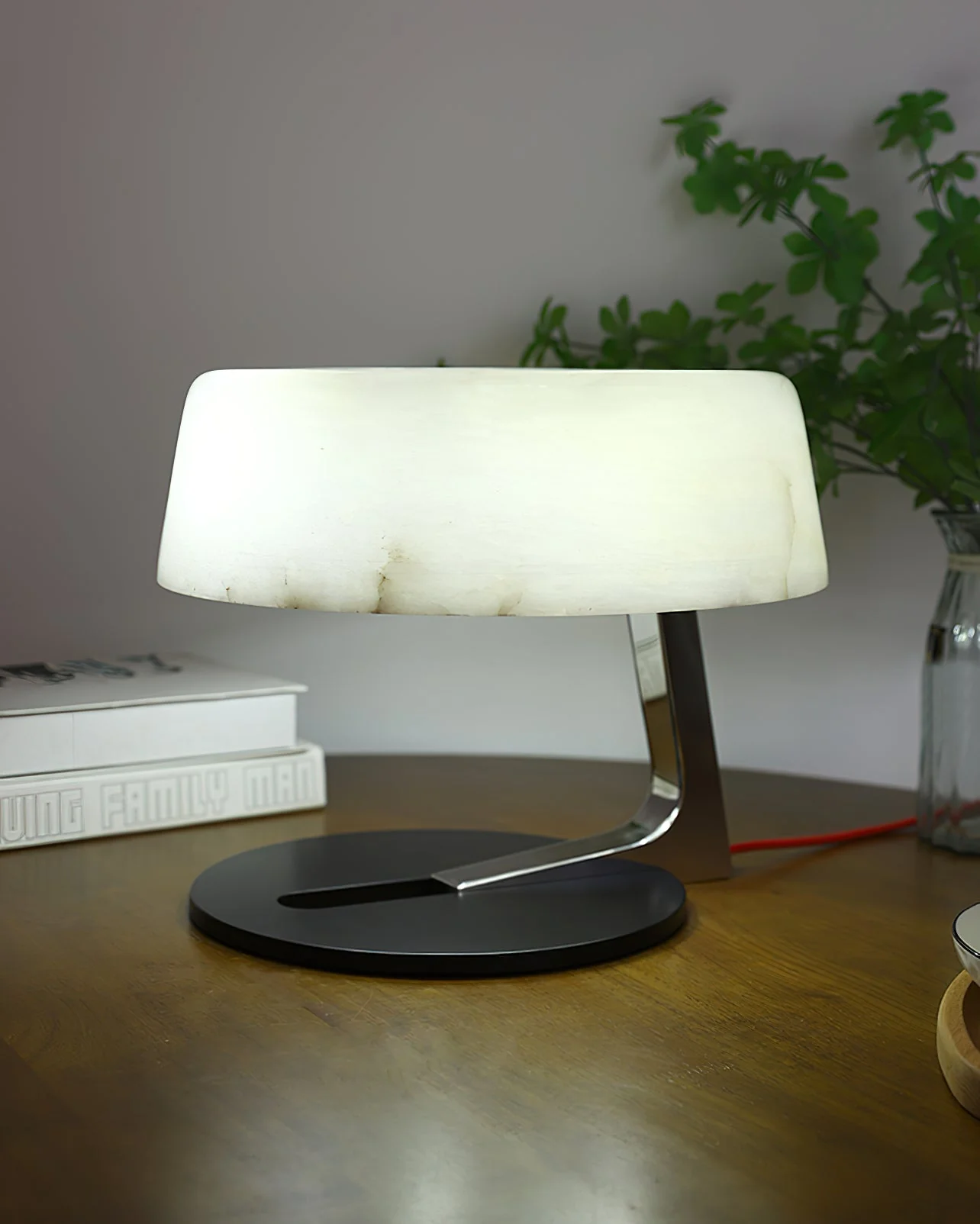 Comete Alabaster Table Lamp - Image 5