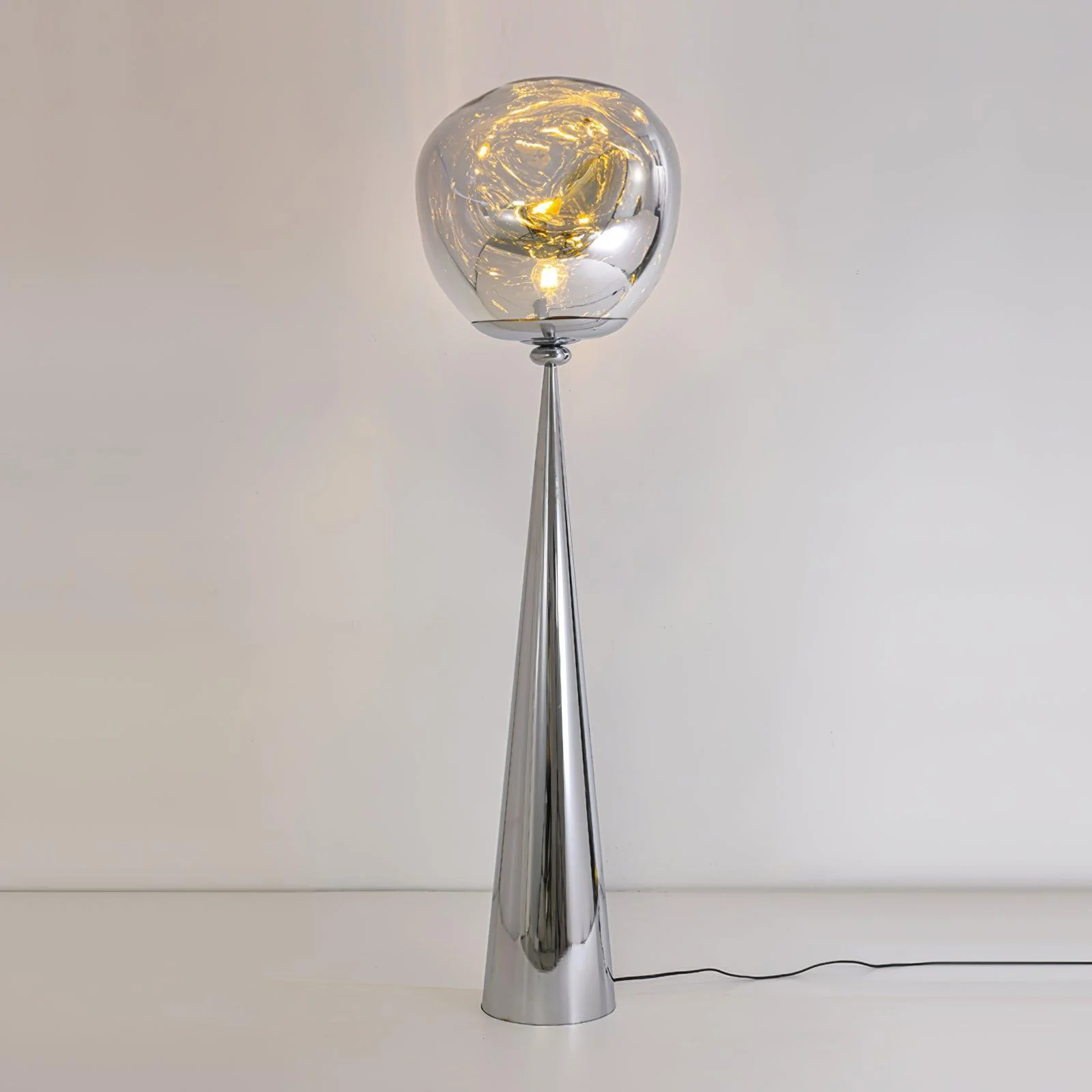 Cone Lava Floor Lamp - Image 37