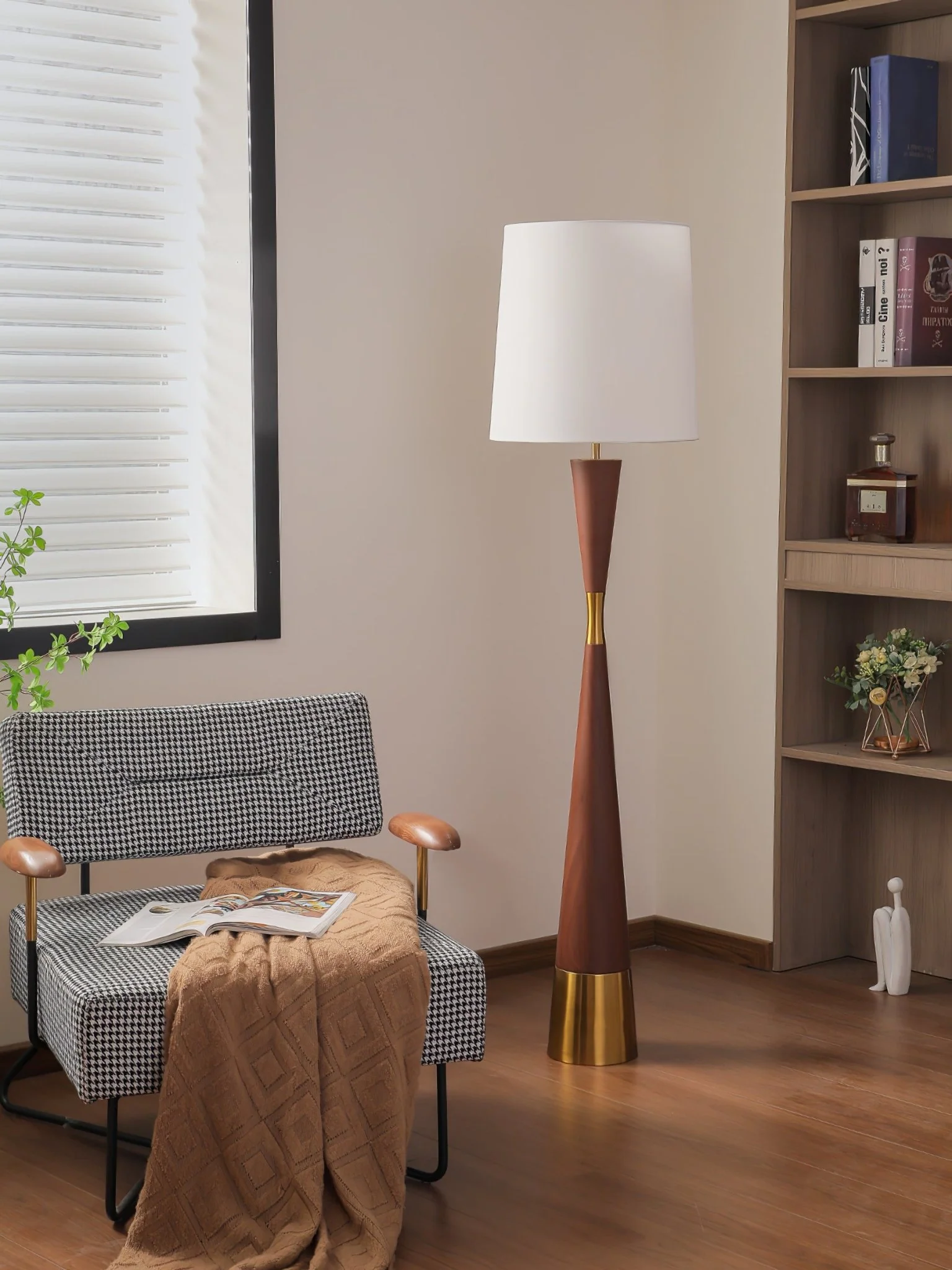 Cone Waist Floor Lamp - Image 15