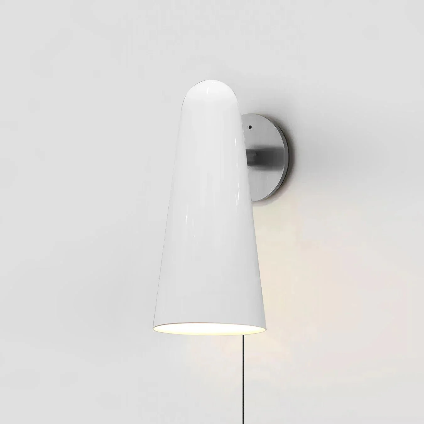 Conical Glass Plug-in Wall Lamp - Image 9
