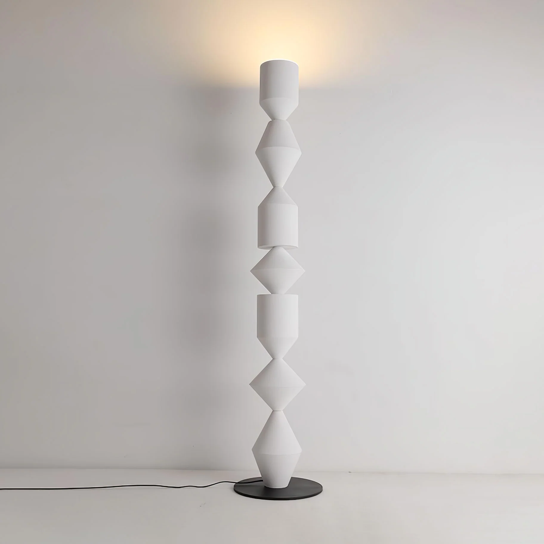 Costantina Floor Lamp - Image 24