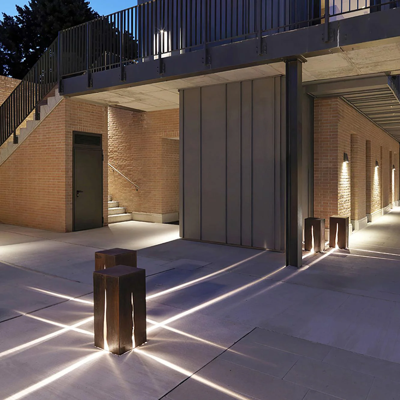 Crack Cube Outdoor Light - Image 3