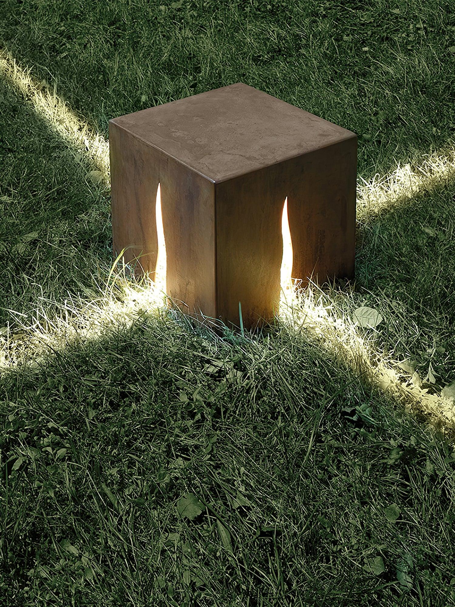 Crack Cube Outdoor Light - Image 5