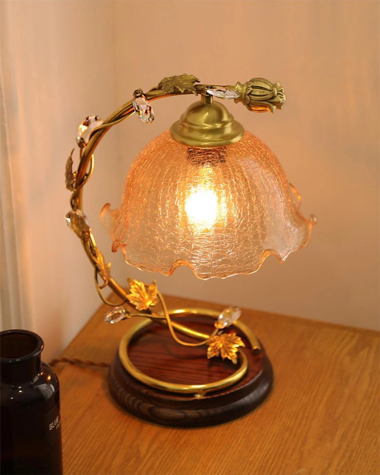 Cracked Glass Brass Table Lamp - Image 18