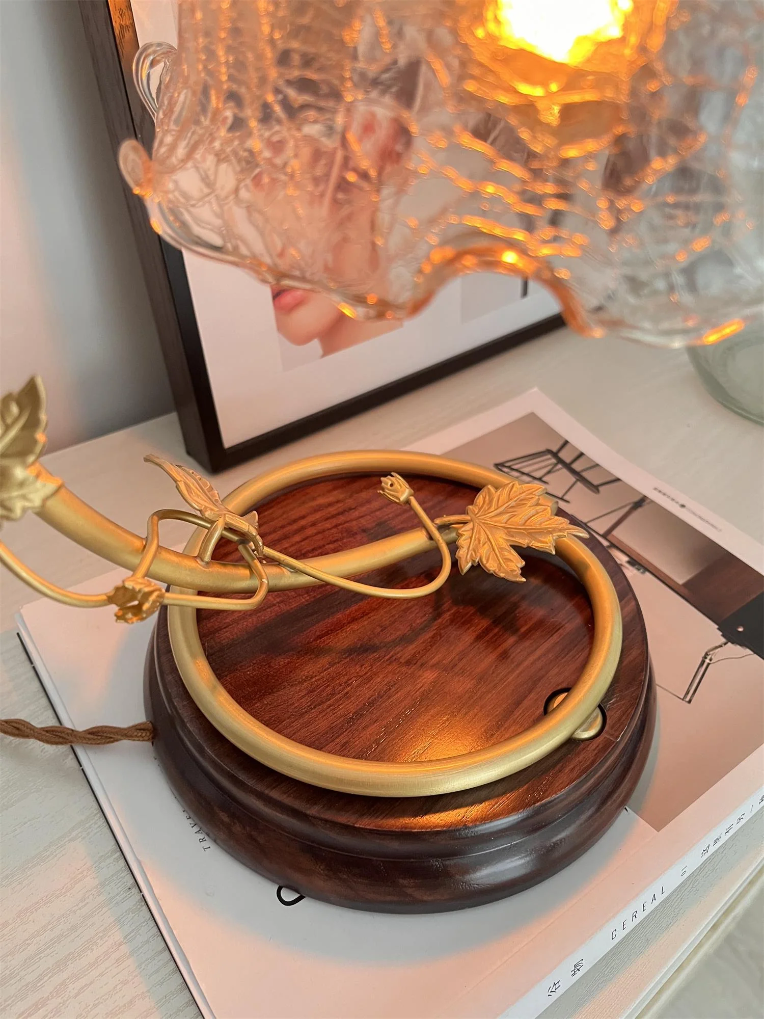 Cracked Glass Brass Table Lamp - Image 25