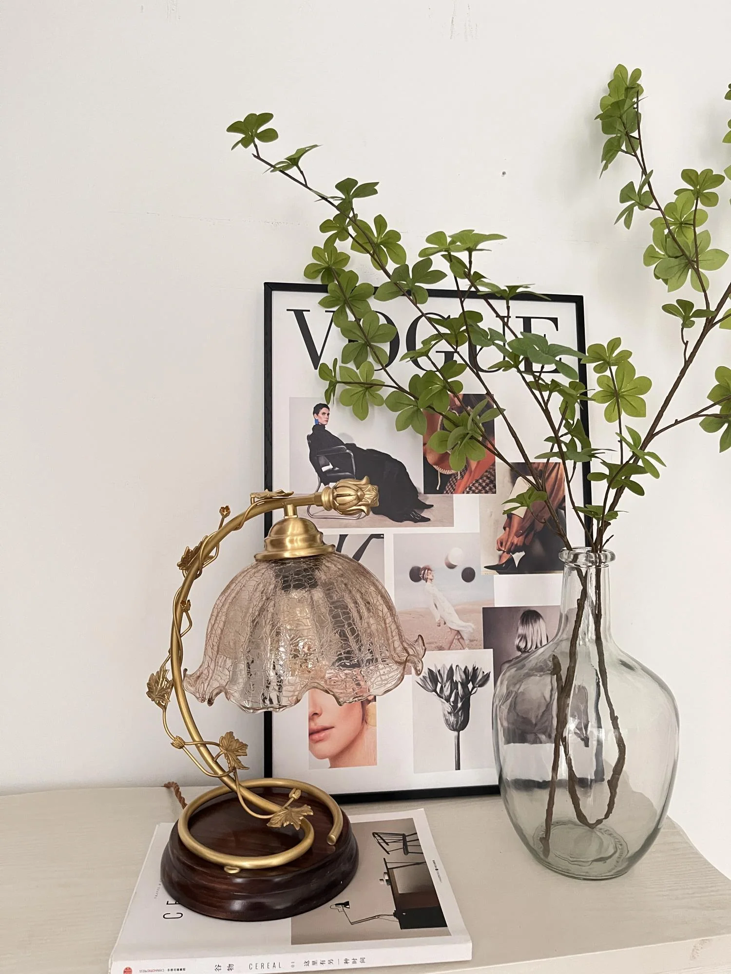 Cracked Glass Brass Table Lamp - Image 8