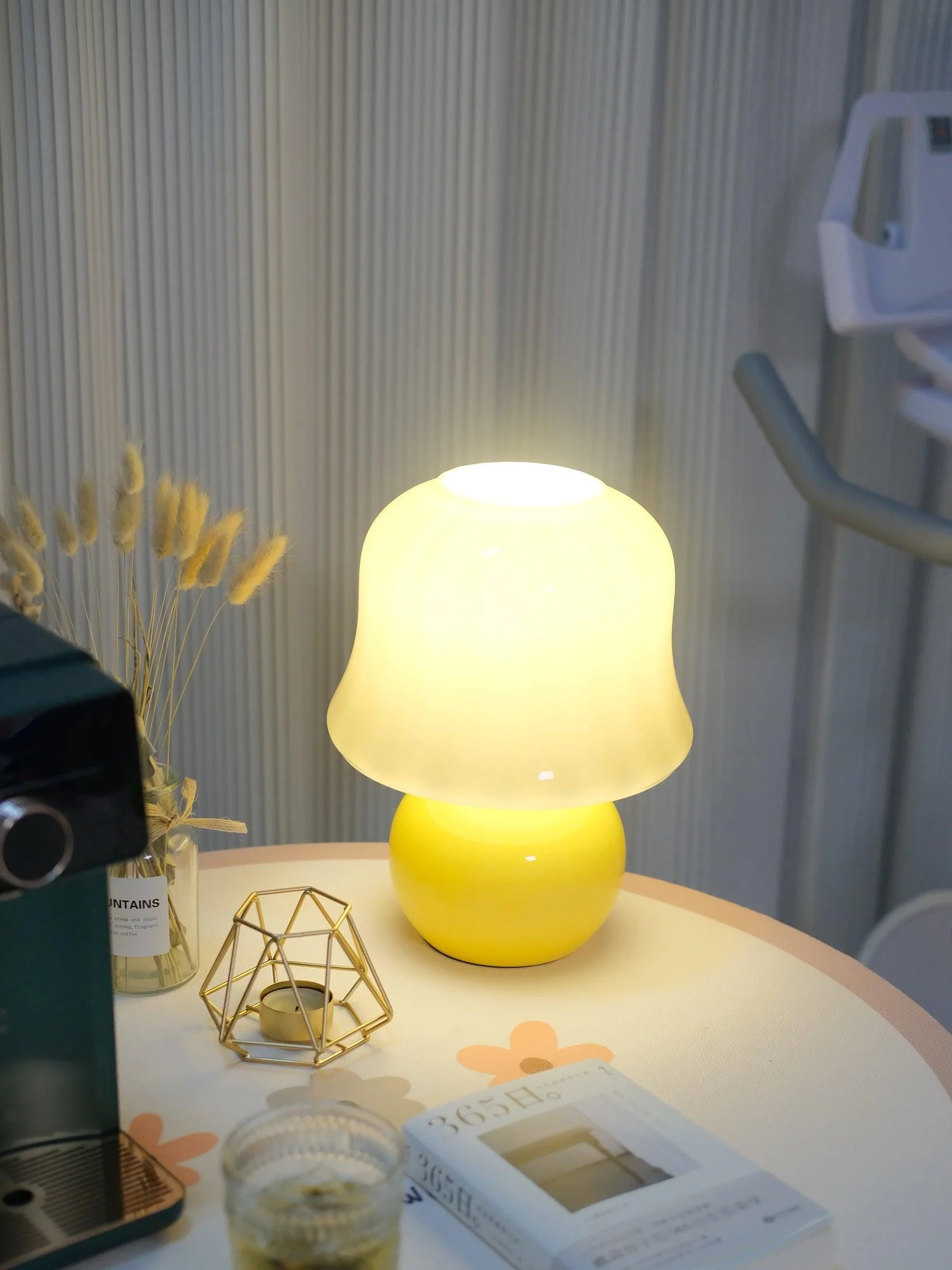 Creamy Mushroom Table Lamp - Image 40