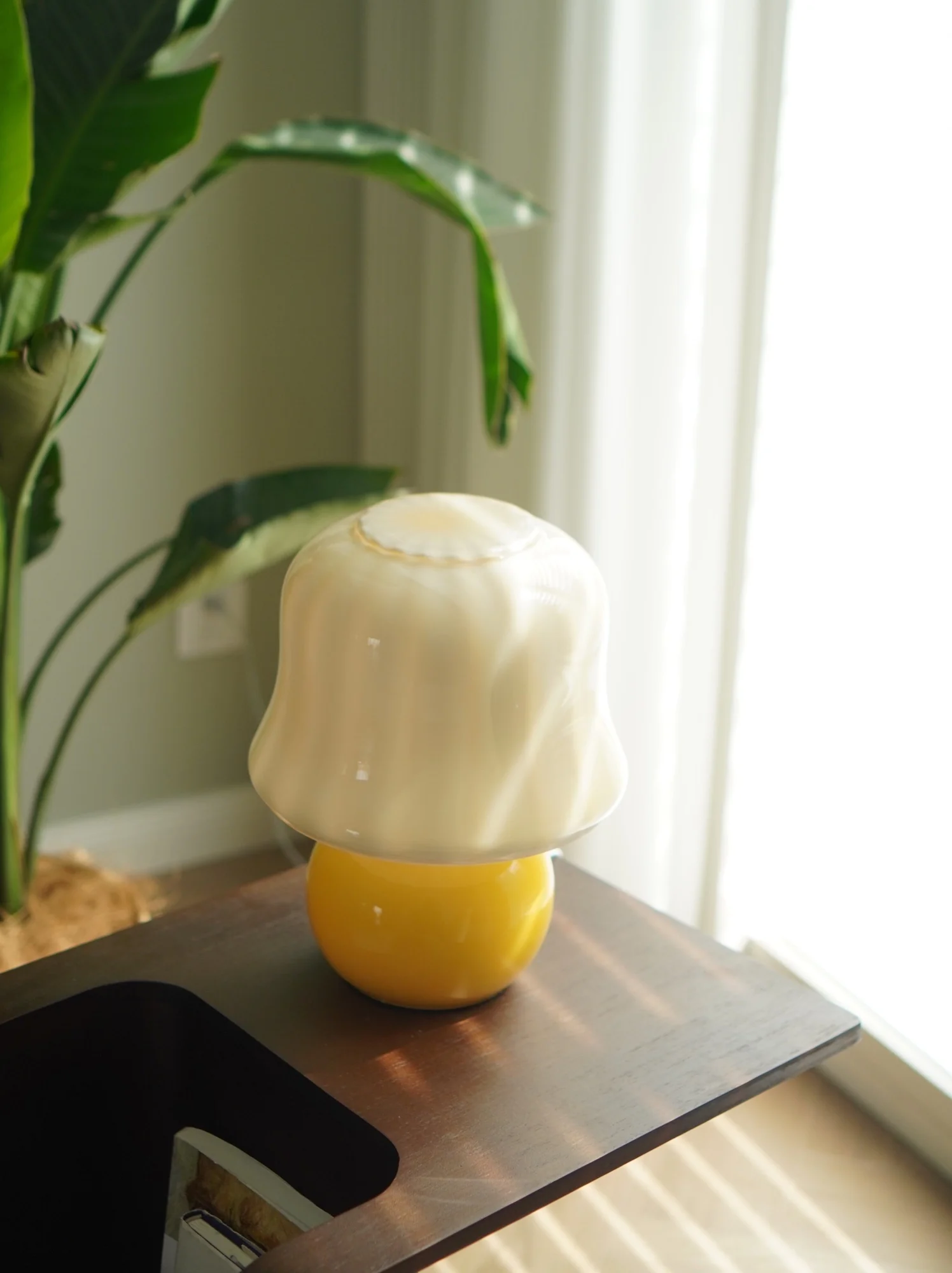 Creamy Mushroom Table Lamp - Image 59