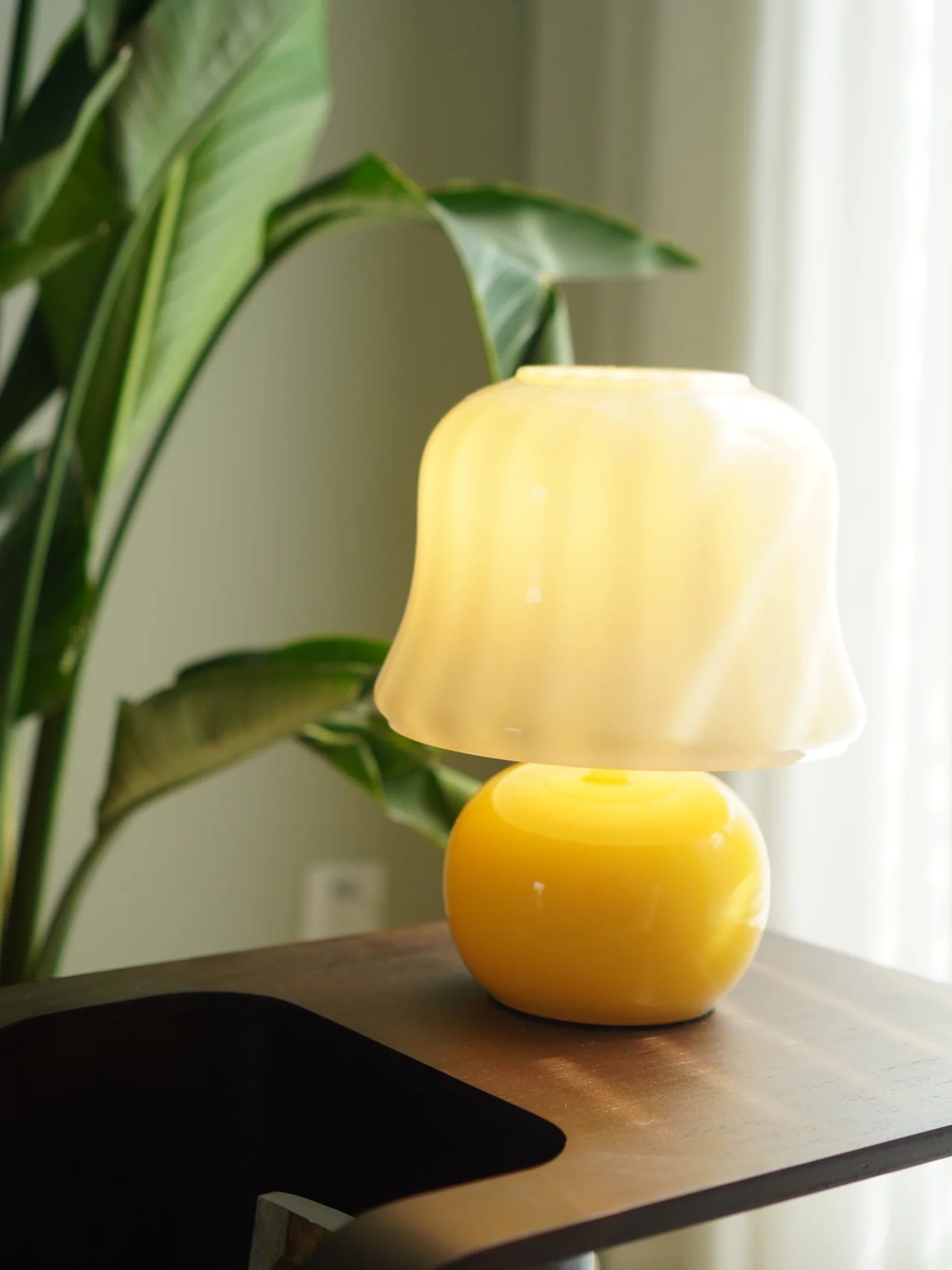 Creamy Mushroom Table Lamp - Image 61