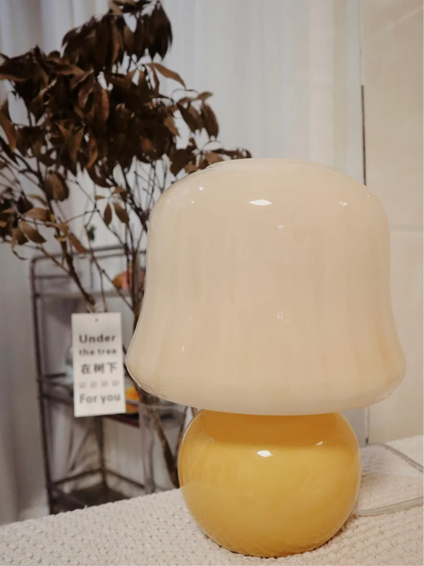 Creamy Mushroom Table Lamp - Image 63
