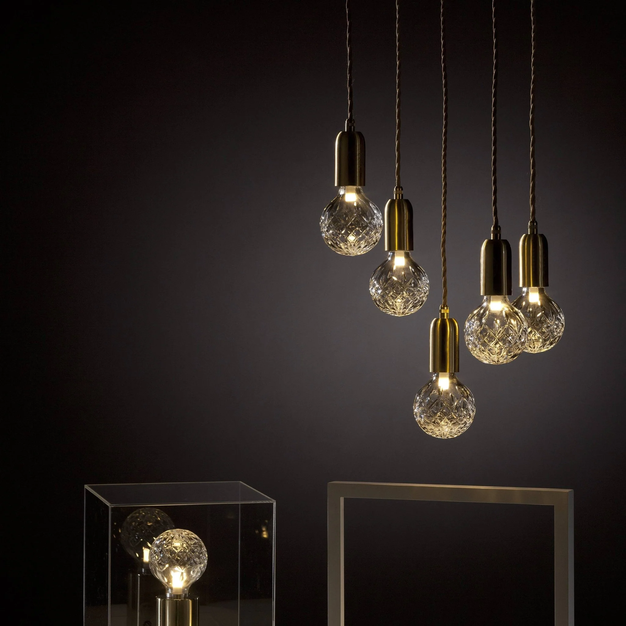 Crystal Bulb LED Pendant Lamp - Image 3