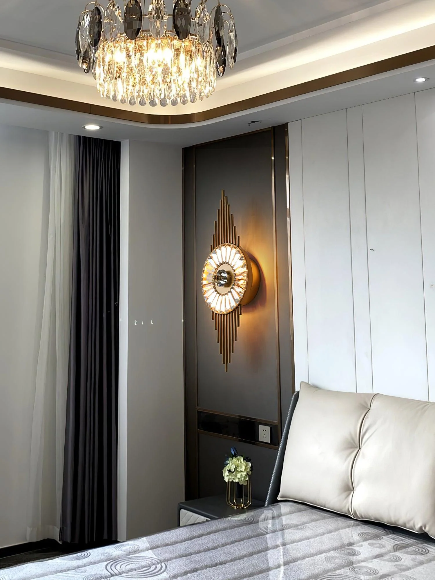 Crystal Gear Gold Wall Light - Image 15