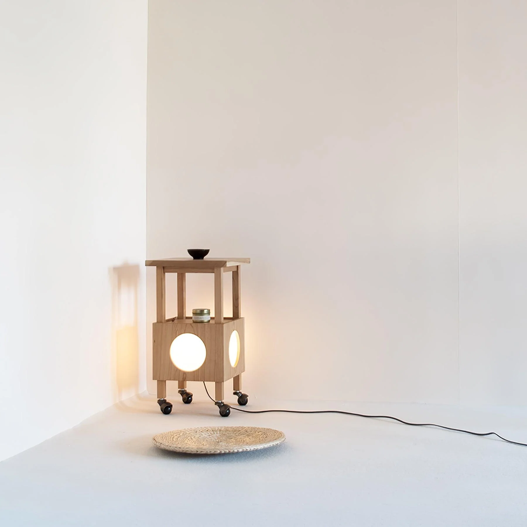 Cubby Mobile Table Light - Image 15