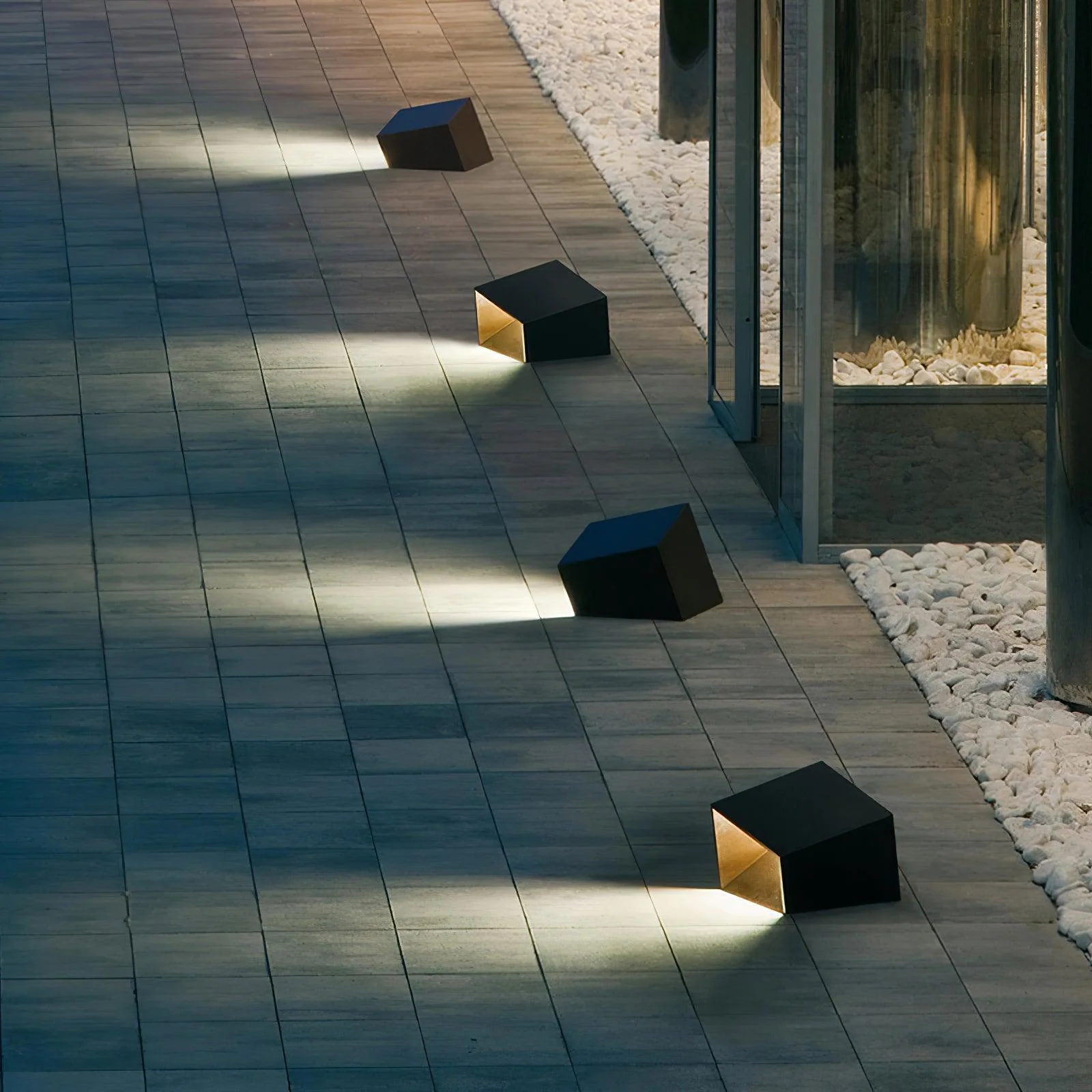 Cube Garden Outdoor Light - Image 3
