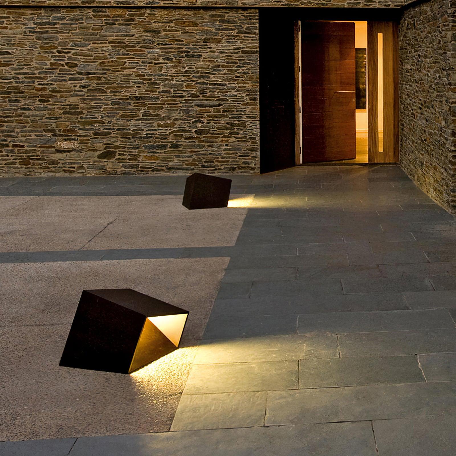 Cube Garden Outdoor Light - Image 4