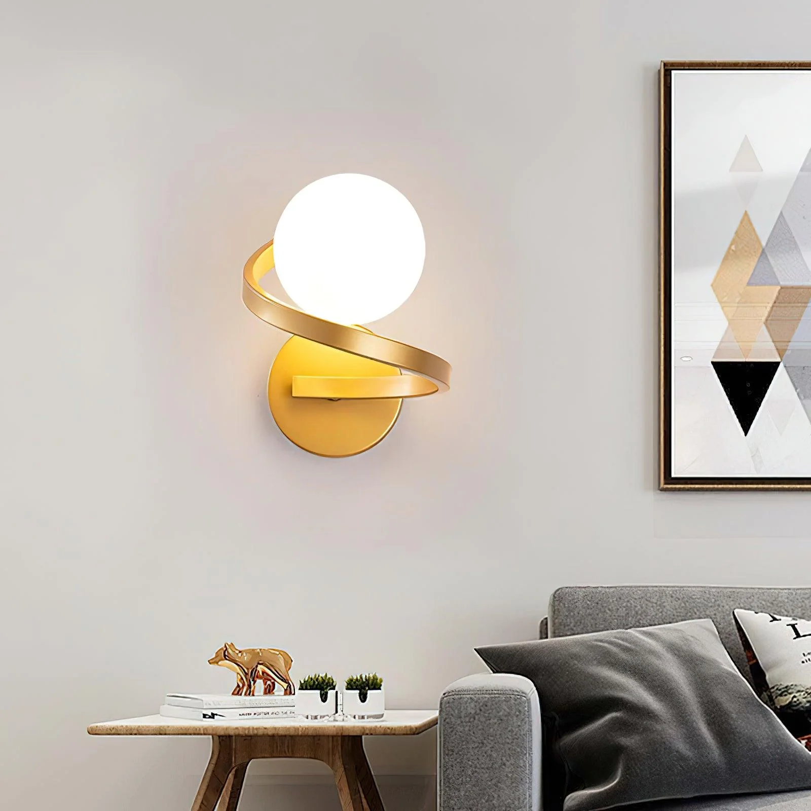 Curved Brass Wall Lamp - Image 7