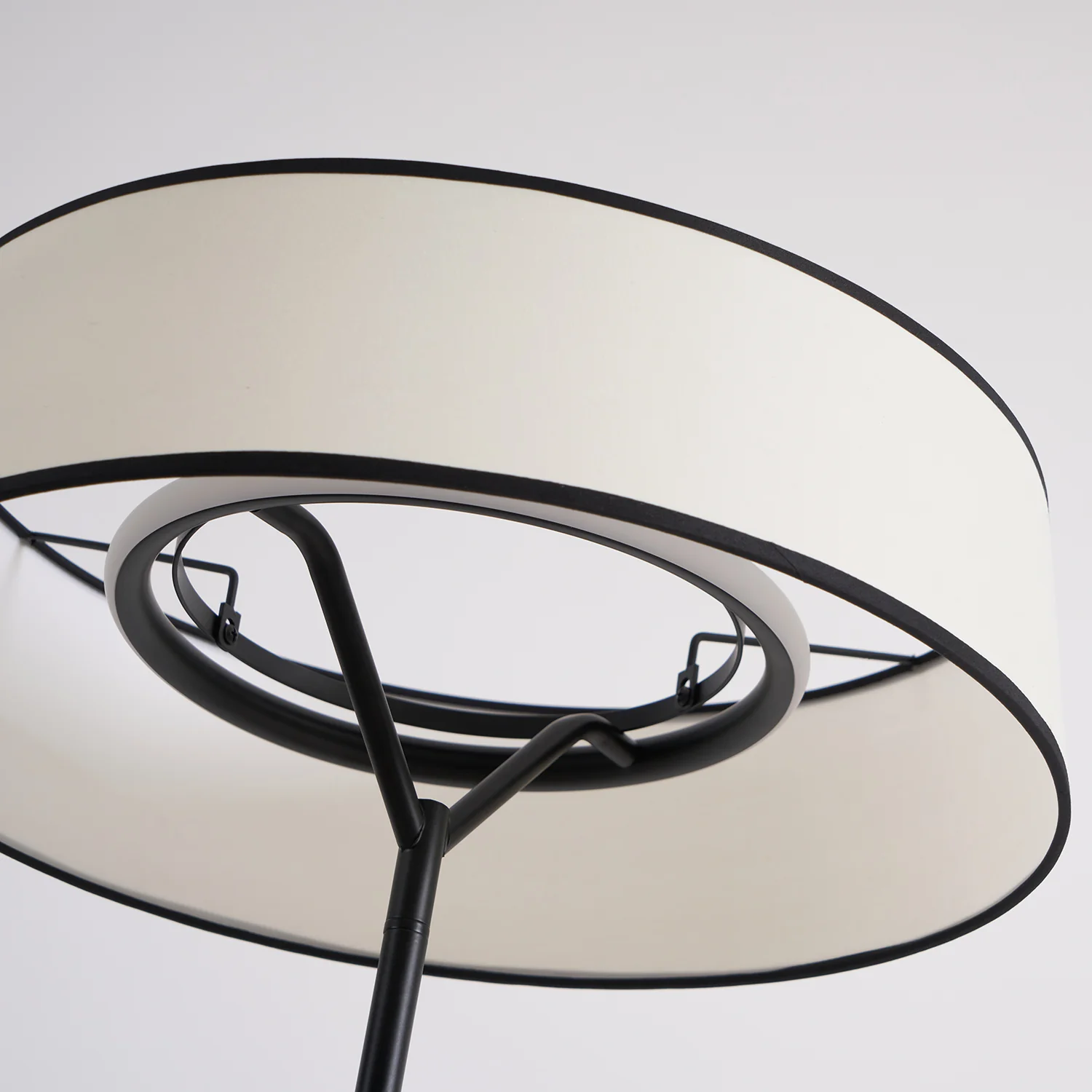 Dama Floor Lamp - Image 37