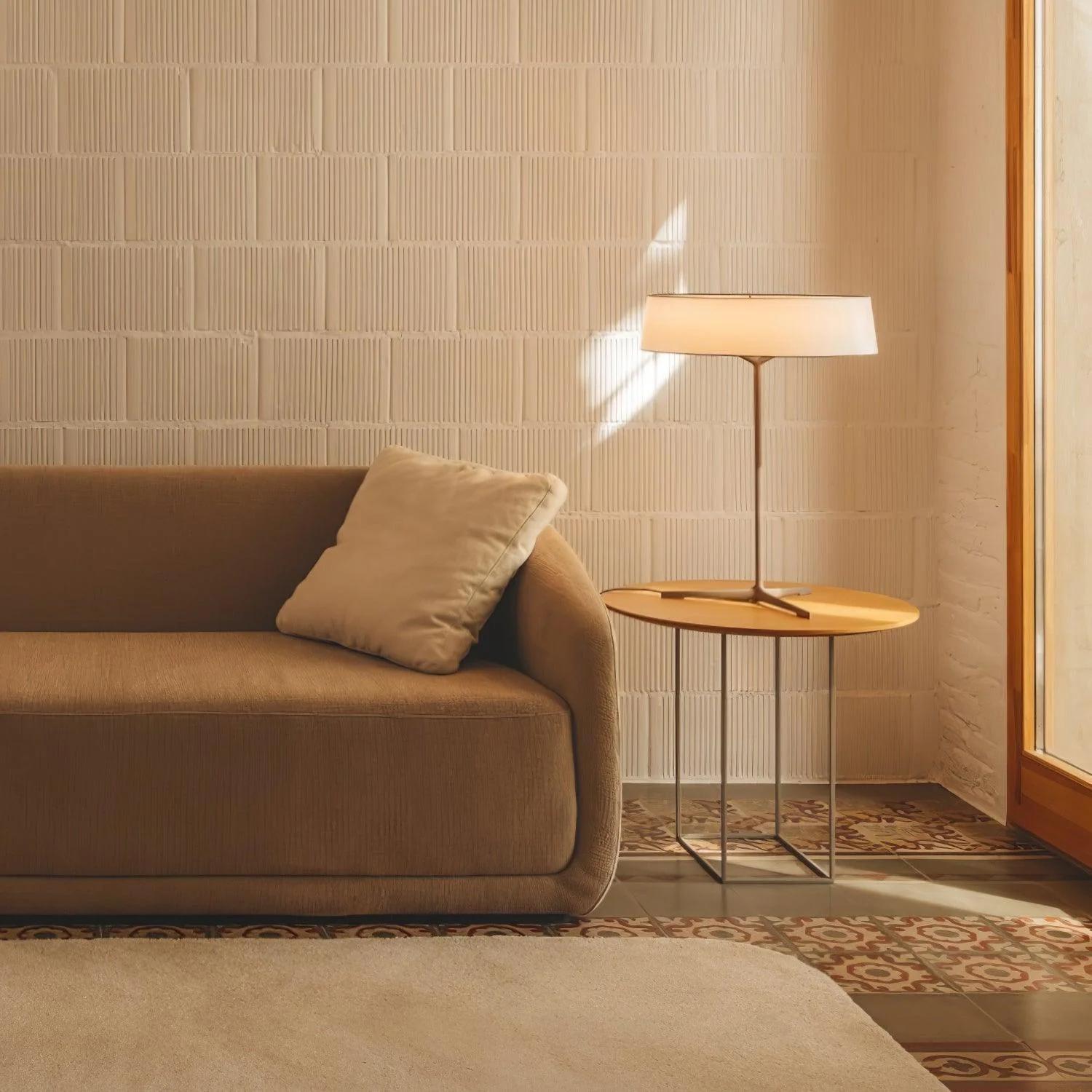 Dama Table Lamp - Image 19