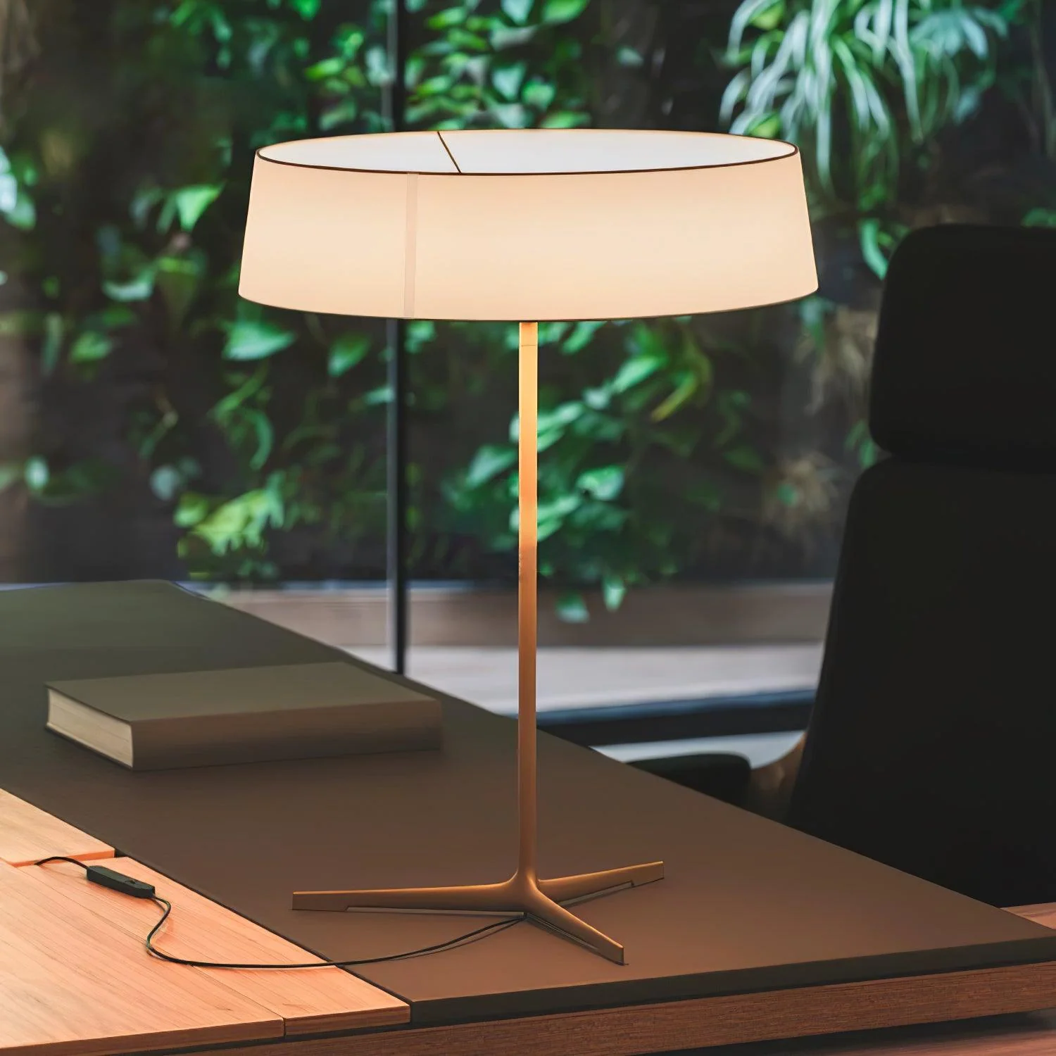 Dama Table Lamp - Image 26