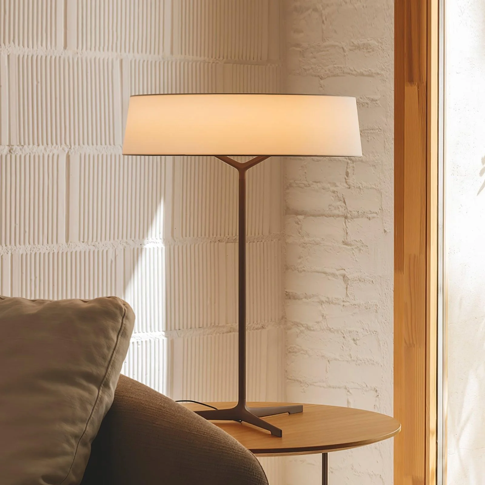 Dama Table Lamp - Image 6