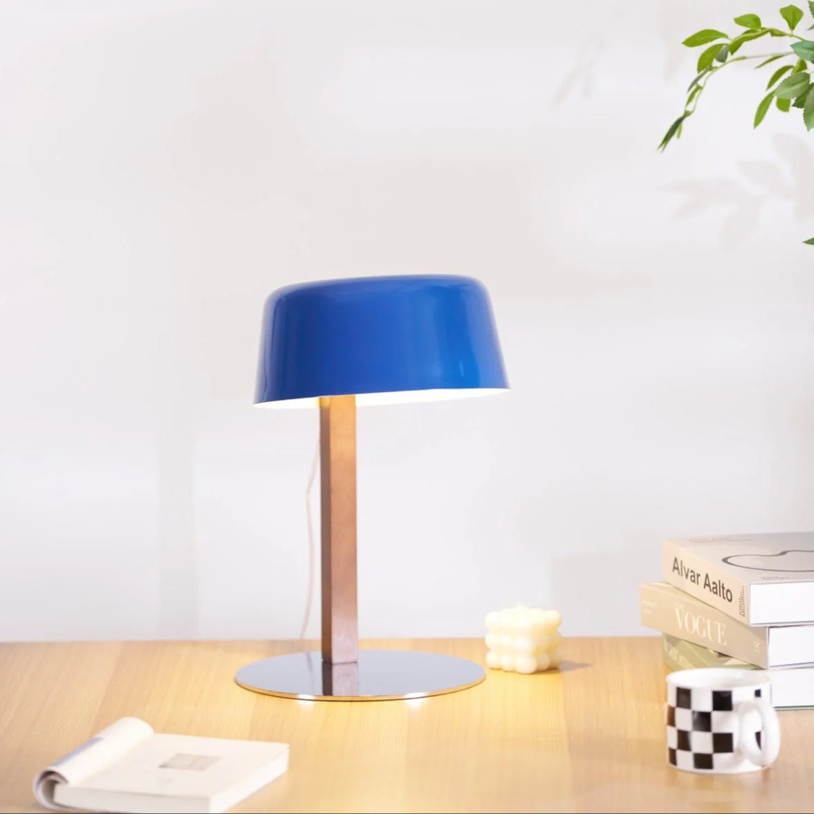 Dario Tilted Table Lamp - Image 16