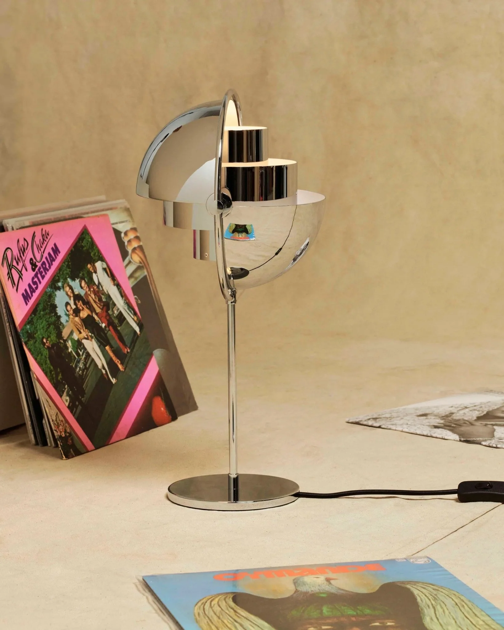 Deformed Ball Table Lamp - Image 10