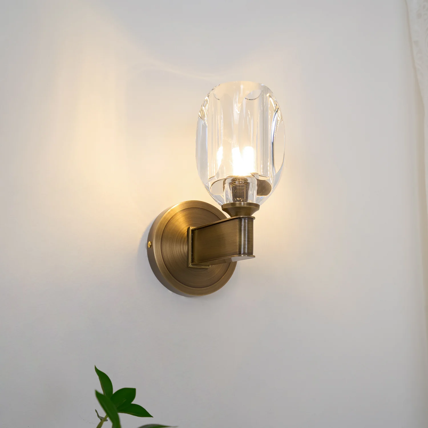 Diamond Crystal Sconce - Image 16