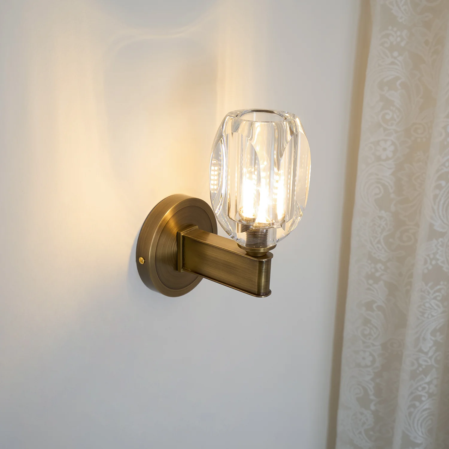 Diamond Crystal Sconce - Image 18