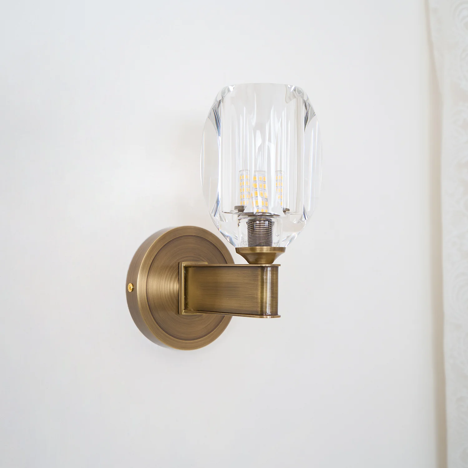 Diamond Crystal Sconce - Image 23