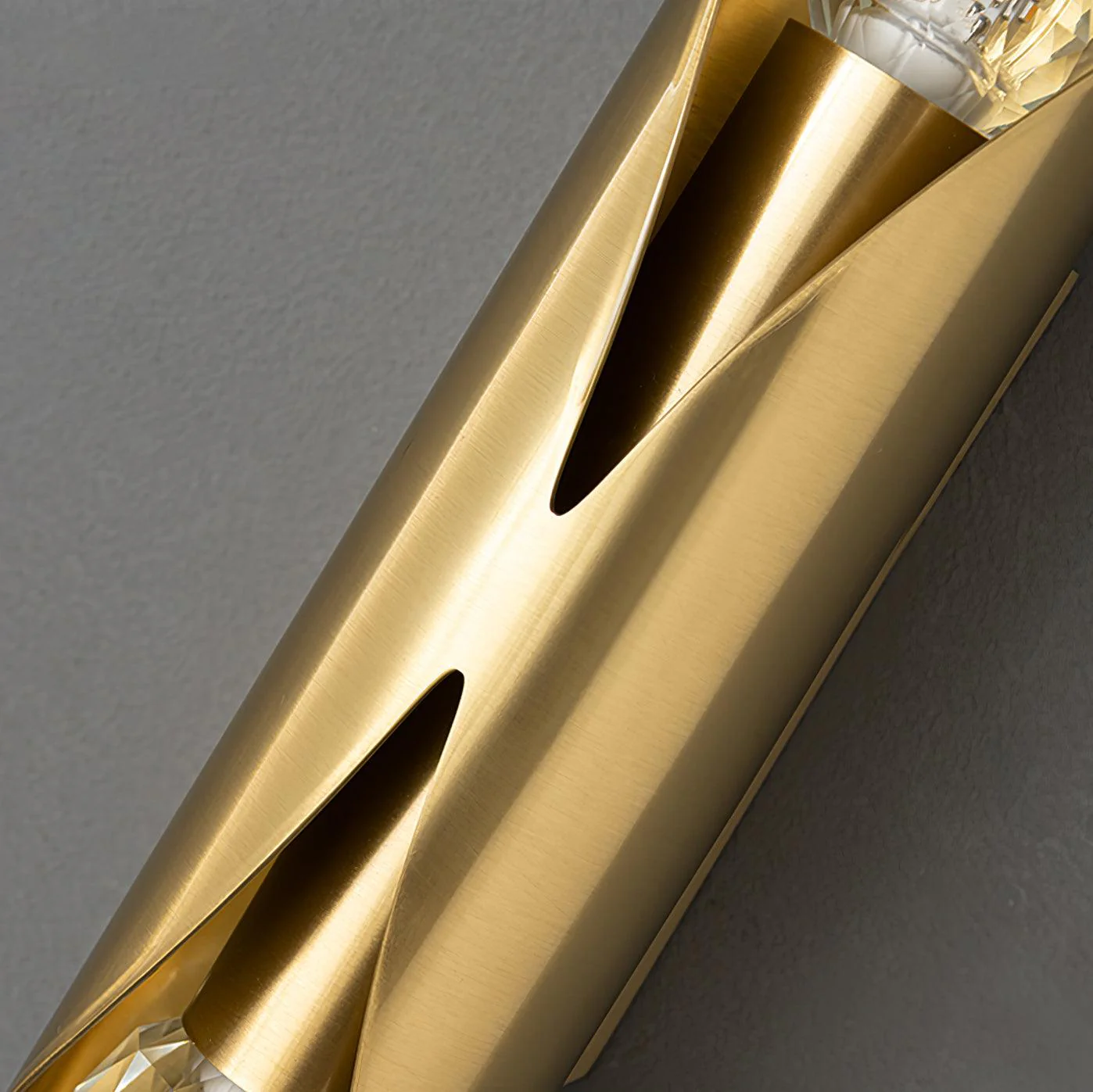 Diamonds Brass Wall Lamp - Image 9